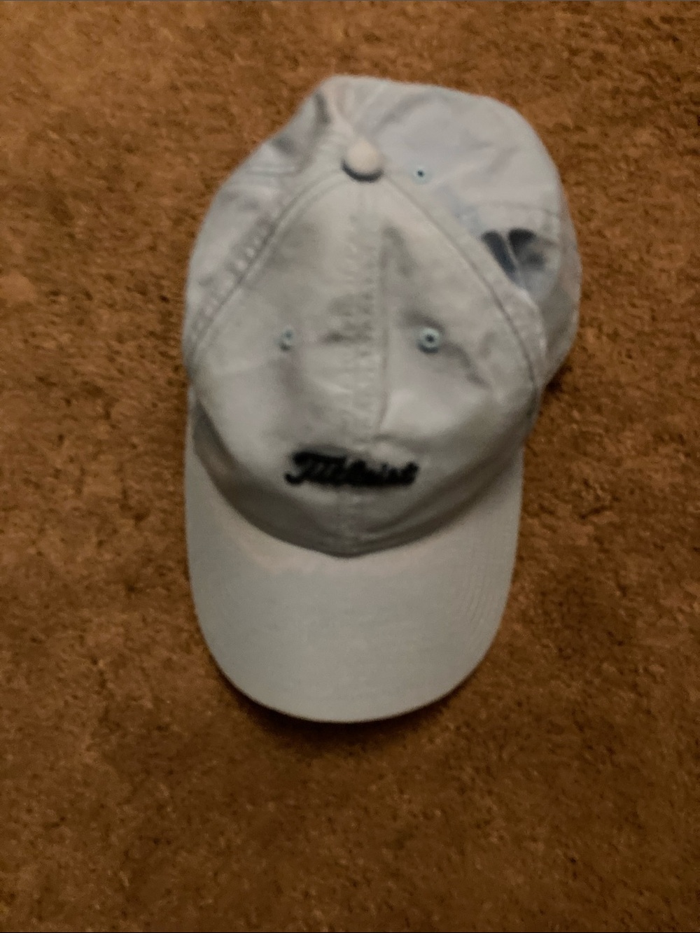 Titleist unisex golf cap with Black Logo like new .